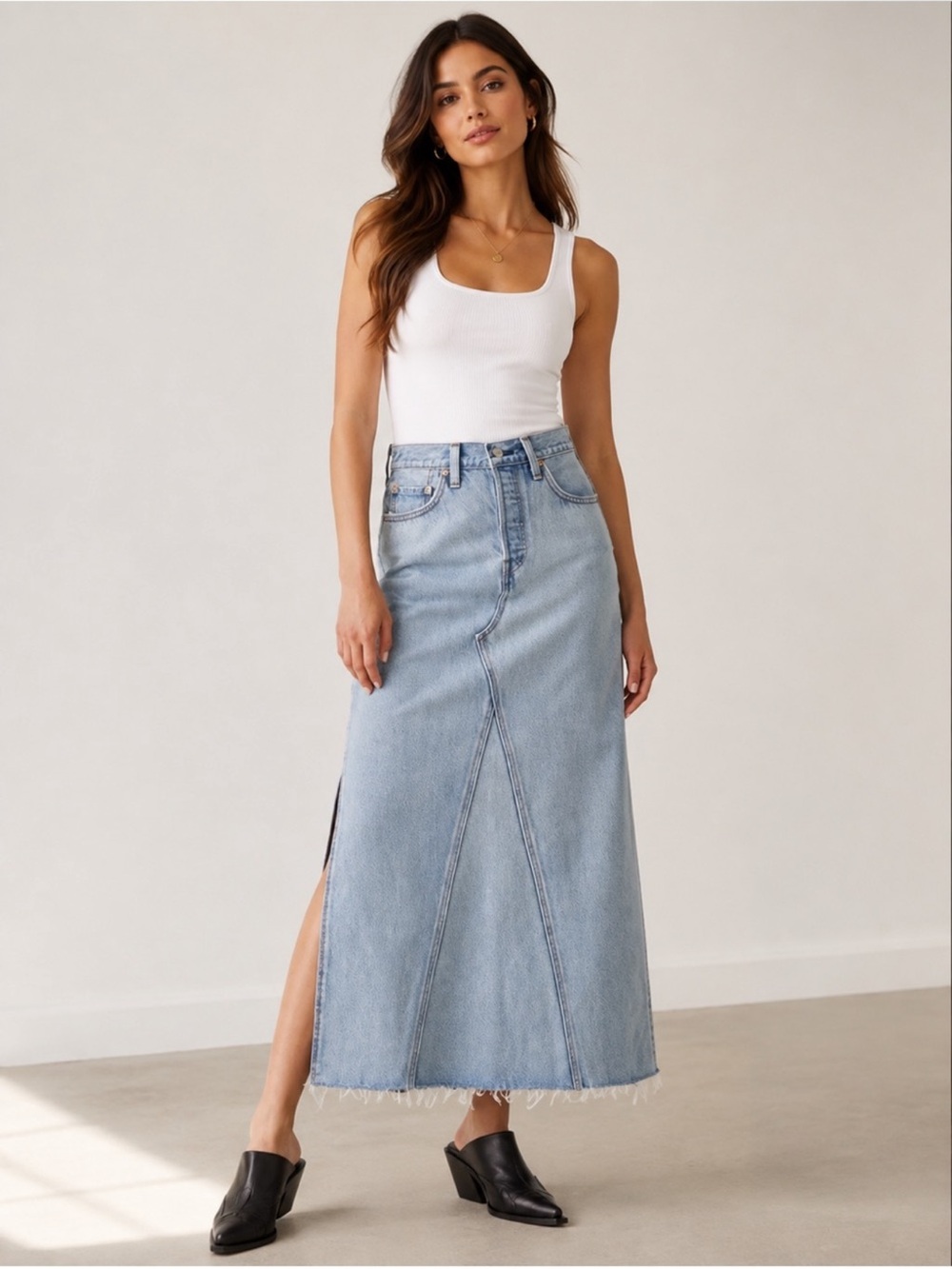 Levi’s One size 25, one size 29  Light Wash Denim Maxi Skirt - White/Light Blue